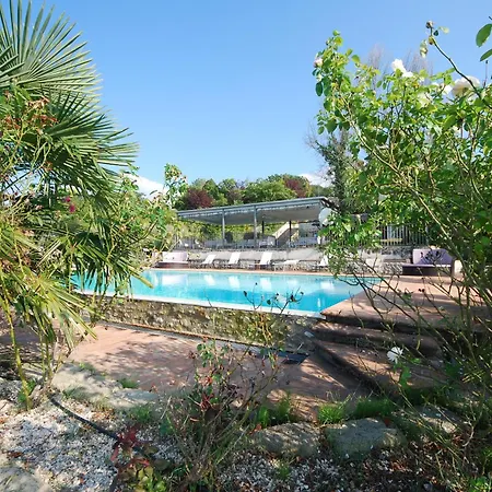 By The Pool Landhaus *