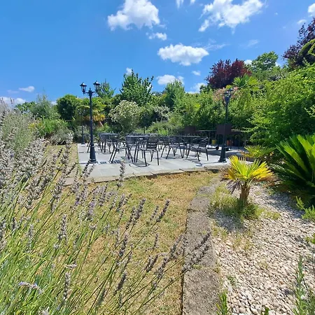 By The Pool Landhaus *